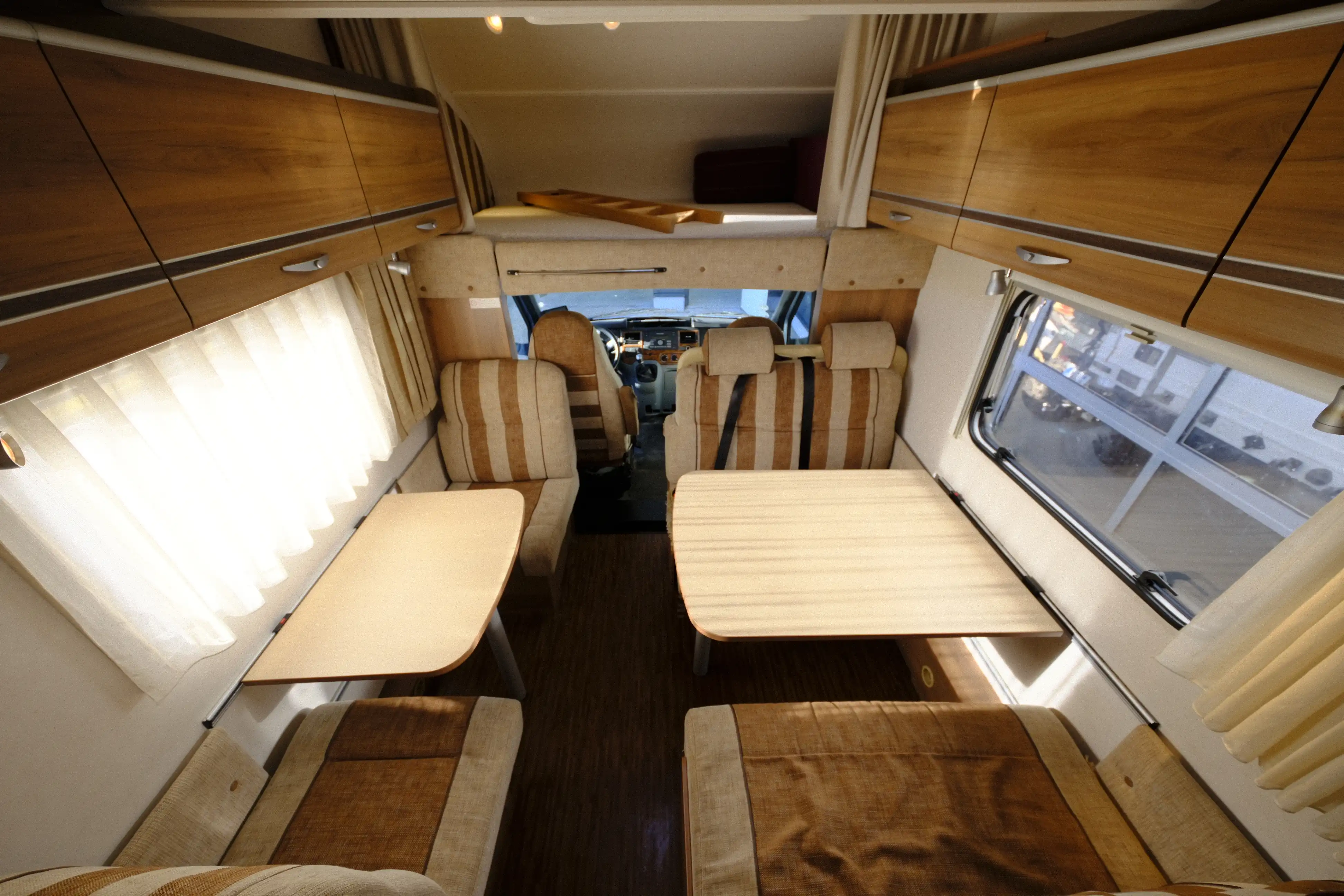 BUERSTNER Nexxo Family A 694